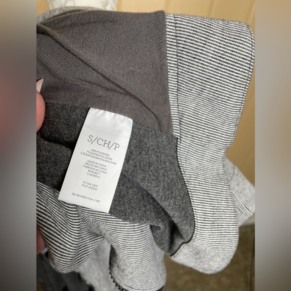 Cabi Knit Cardigan Zip Sweater Zip Accent Back Grey Black Size Small - Picture 2 of 6